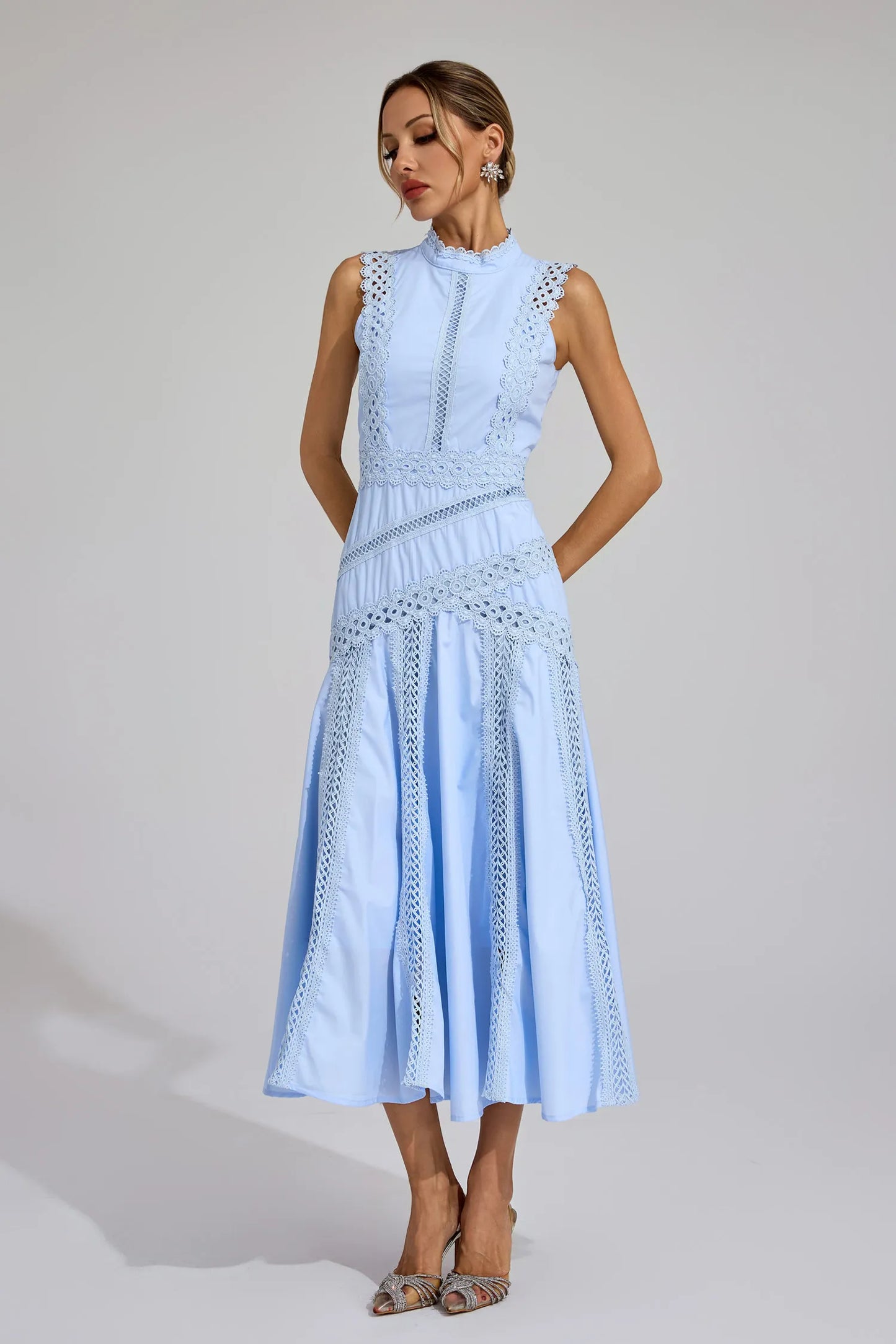 Lisette | Sleeveless Lace Dress