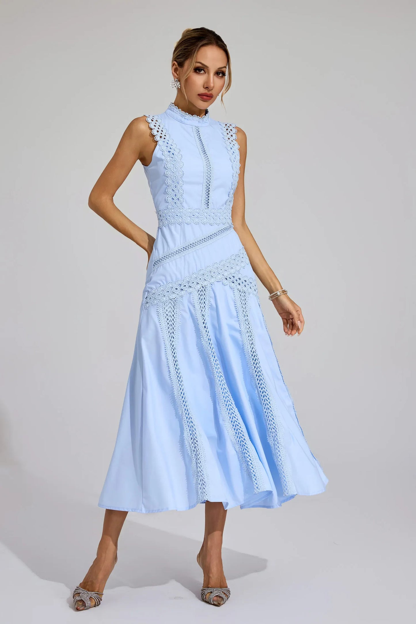 Lisette | Sleeveless Lace Dress